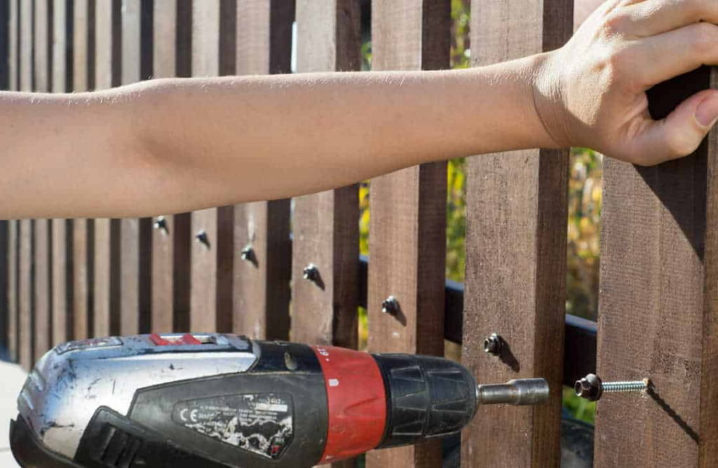 Handyman Fence Repair